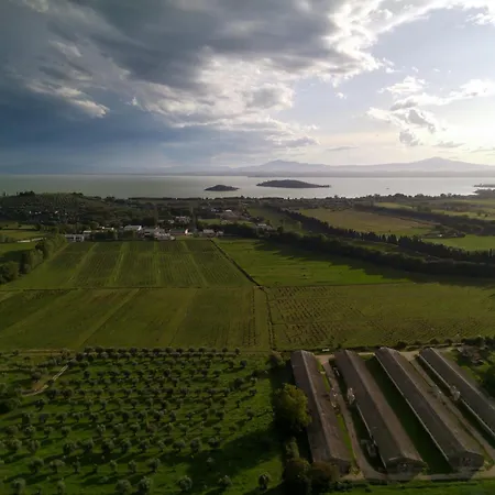 Tra E Collina Nyaraló